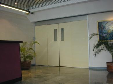 Cooper Door Automatic Entrance System